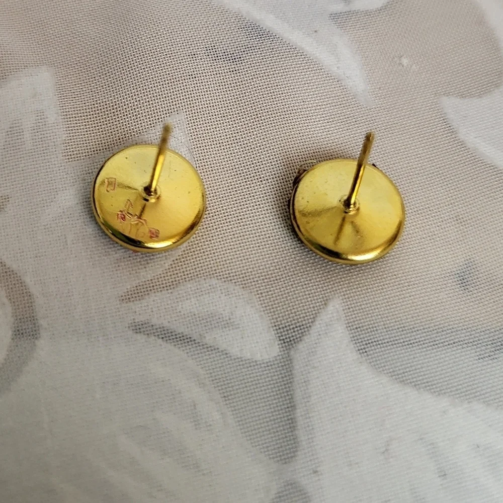 Real Lavender Flower Resin Post Earrings